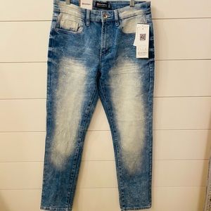 Men’s NWT Southpole Denim Skinny Jeans. Size 30 x 30. Light wash denim.